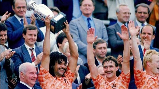 Holland lift Euro 88 trophy